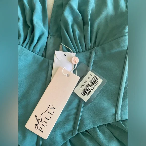 Oh Polly Long Sleeve Plunge Dress - Picture 4 of 6